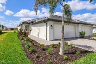 Building Photo - 19557 Hinkley Dr