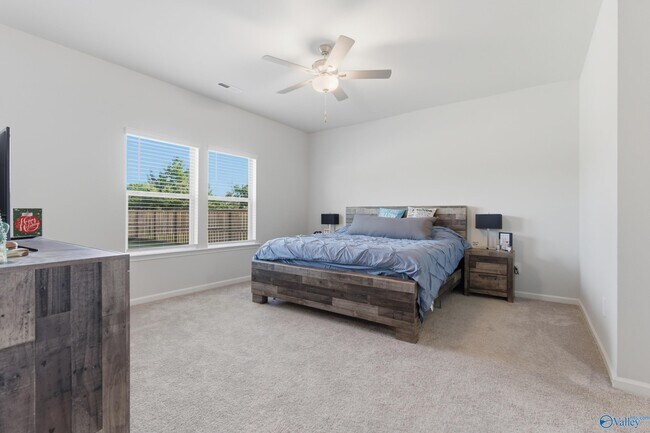 Building Photo - 17884 Longleaf Dr