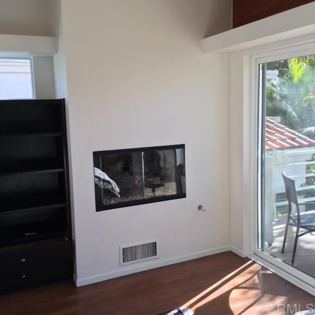 Building Photo - 605 Bonair Pl