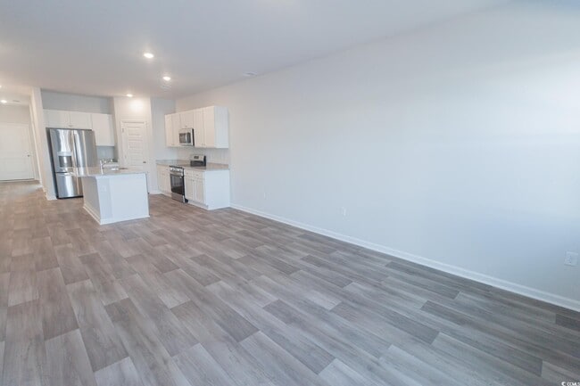 Building Photo - 1375 Speedway St