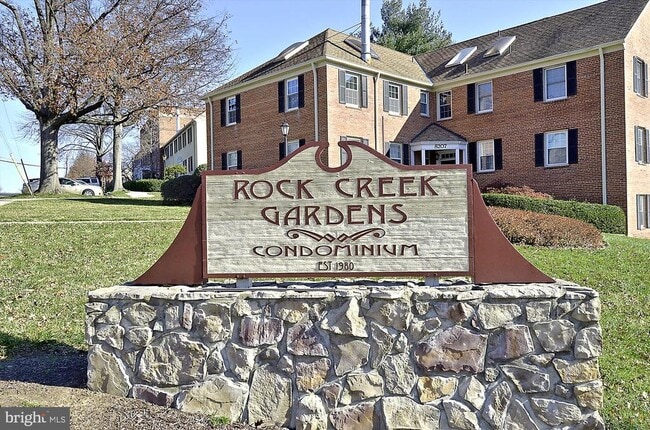 Building Photo - 8201 Grubb Rd