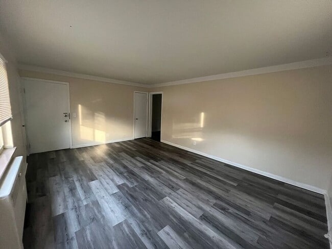 Building Photo - 3166 Werk Rd