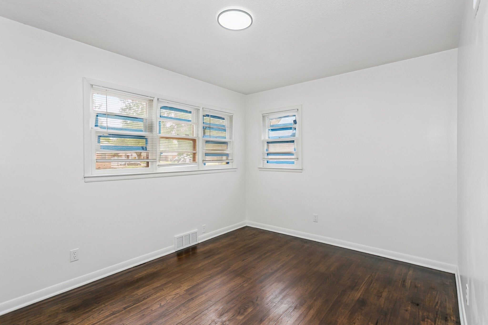 Building Photo - 2807 S Pattie St