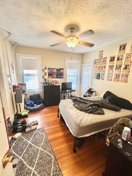 Building Photo - 88 Fisher Ave