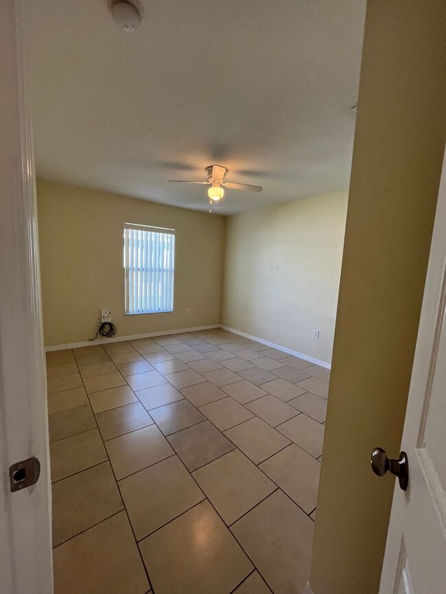 Building Photo - THIS WONT LAST LONG!!!! 3/2 ALL TILE!!!