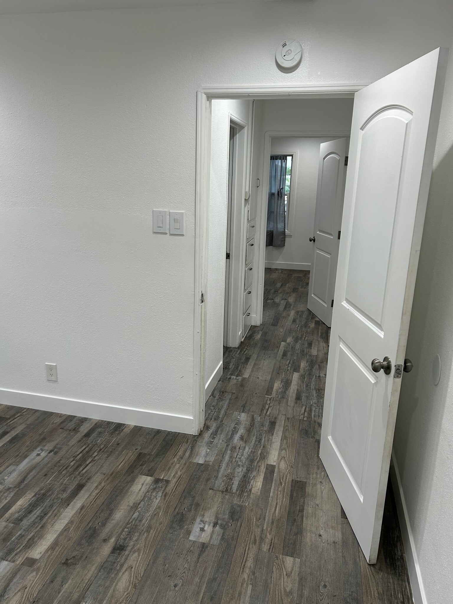 Building Photo - 4600 W 170th St