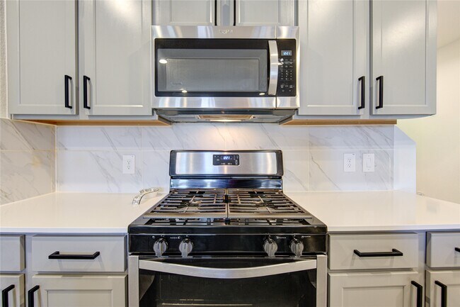 Building Photo - 3902 Elk Crk Ct