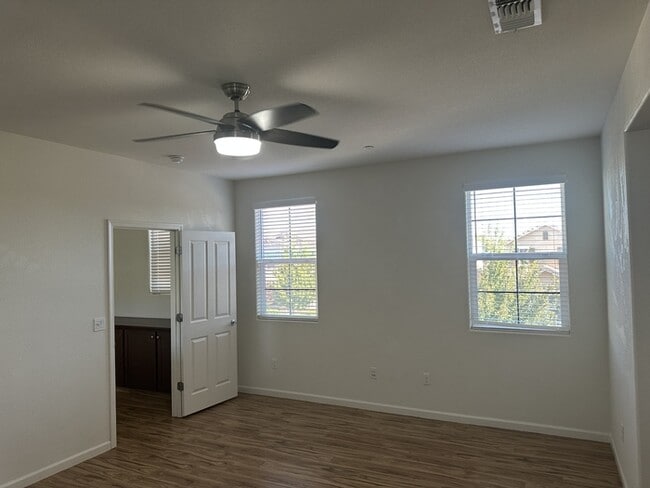 Building Photo - his beautiful 3-bedroom, 2.5-bathroom home...