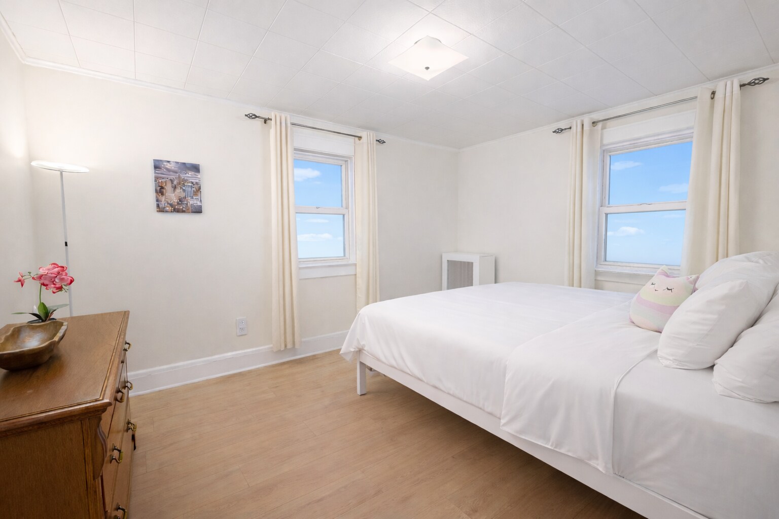 Master Bedroom - View 1 - 131 Livingston Ave