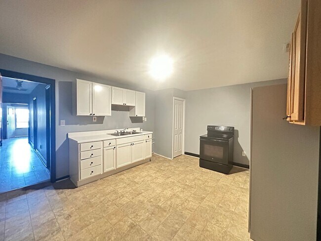 Building Photo - 268 E Loudon Ave