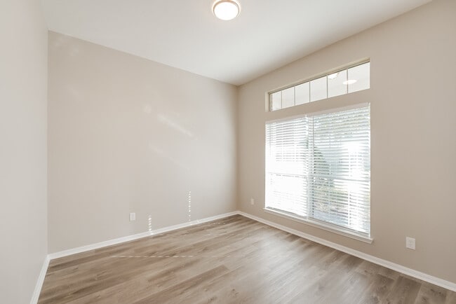 Building Photo - 14811 Forest Enclave Ln