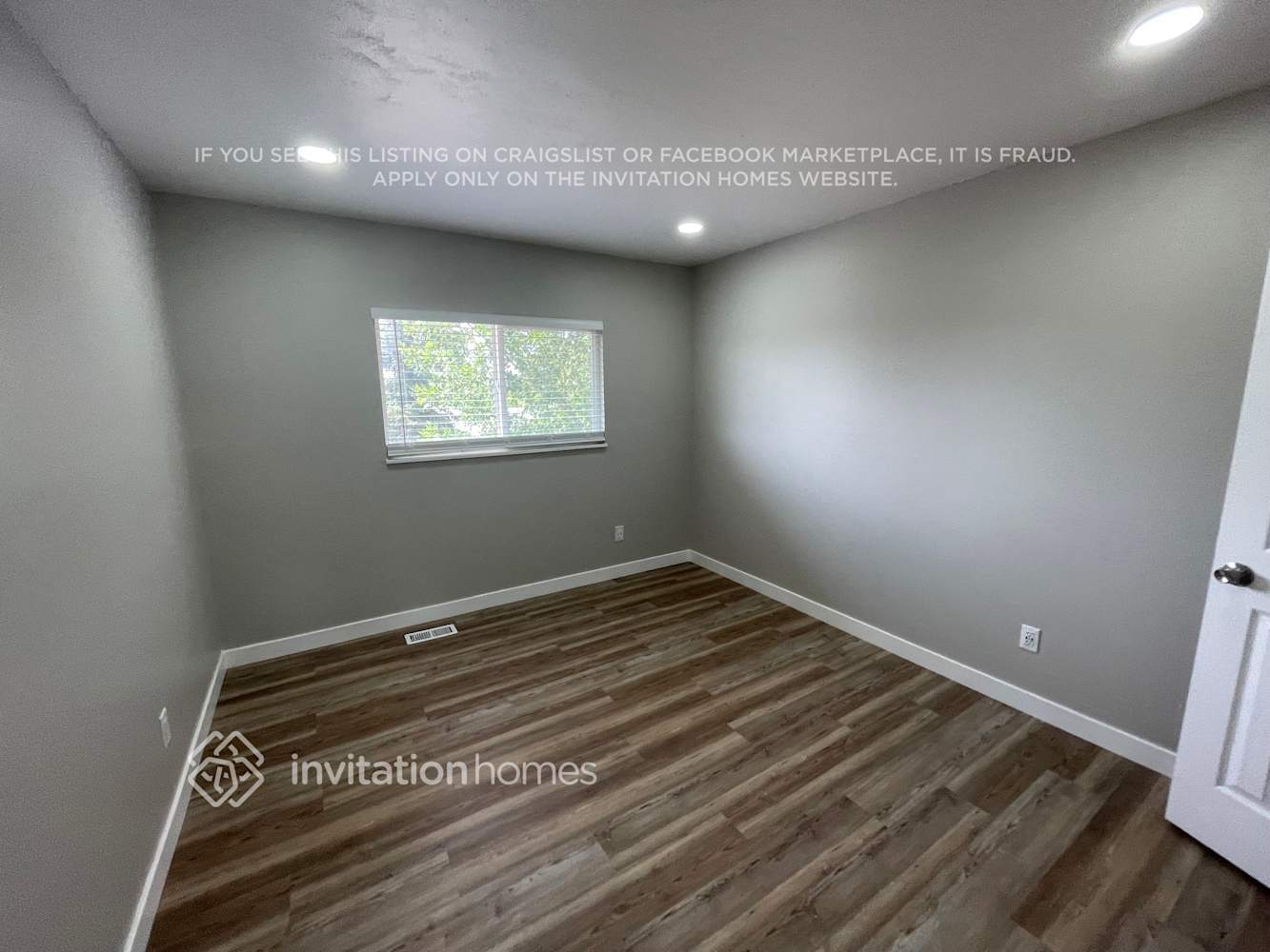 Building Photo - 5829 S Perth Pl