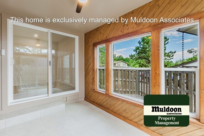 Building Photo - Completely remodeled ranch in the heart of Rockrimmon