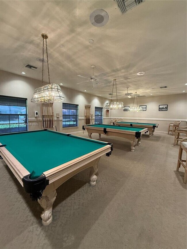 Building Photo - 2/2 Apartment for Rent at Center Gate comm...