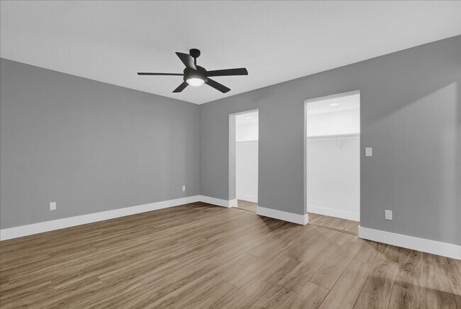 Building Photo - FOR RENT!! SIMPLY STUNNING 4 BED 2 BATH PO...