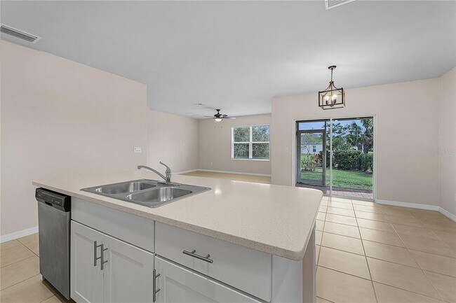 Building Photo - 616 Posadas Cir