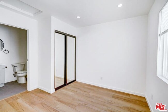 Building Photo - 19924 Welby Way