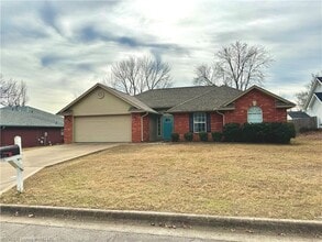 Building Photo - 2209 Cordova Terrace