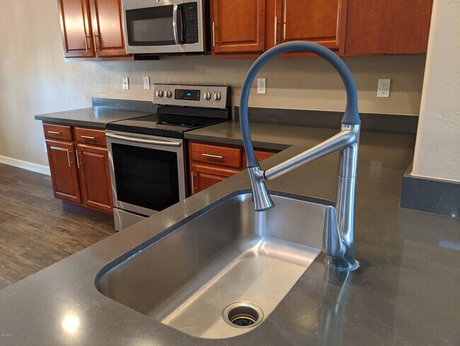 Building Photo - 21019 E Avenida Del Valle