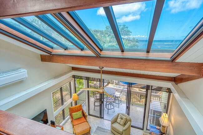 Building Photo - 4521 Lower Honoapiilani Rd