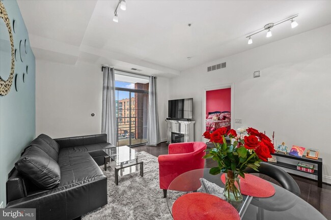 Building Photo - 1111 Oronoco St