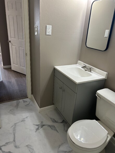 Building Photo - 14 Joan Dr