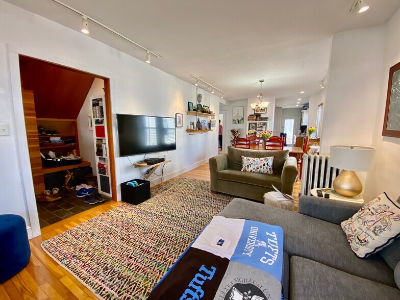 Building Photo - 39 Westford St