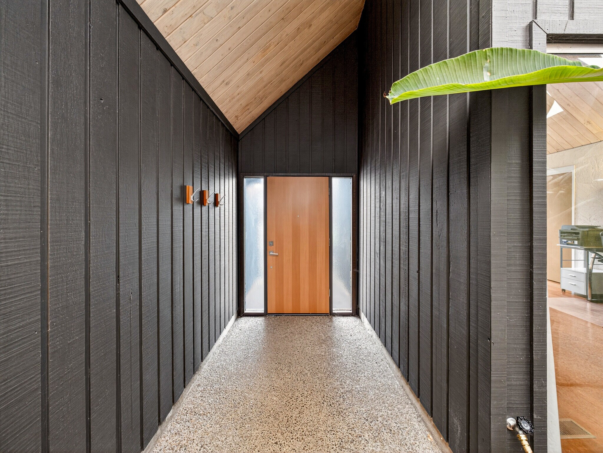 Building Photo - 10956 SE Azar Dr