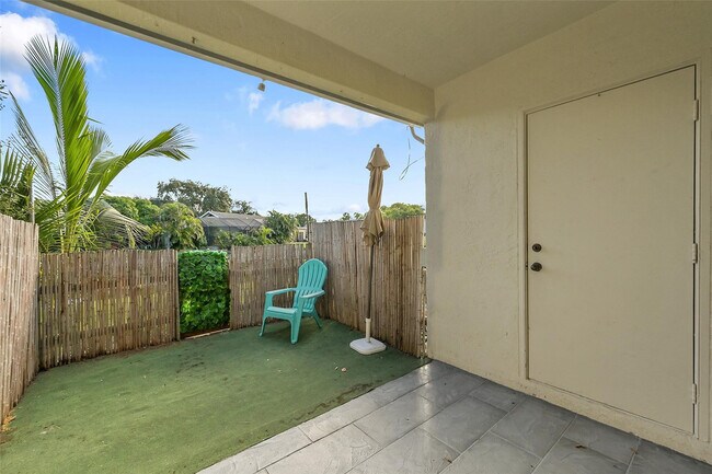 Building Photo - 5400 Jubilee Way