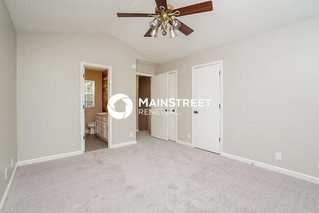 Building Photo - 3 Bedroom Pet-Friendly Home in Nashville, TN with Main Street Renewal