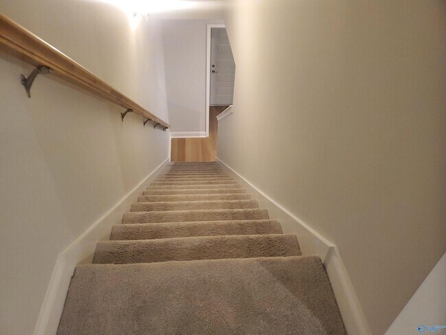 Building Photo - 131 Moss Brk Ln