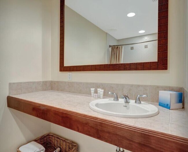 Building Photo - 5002 S Sandestin Blvd