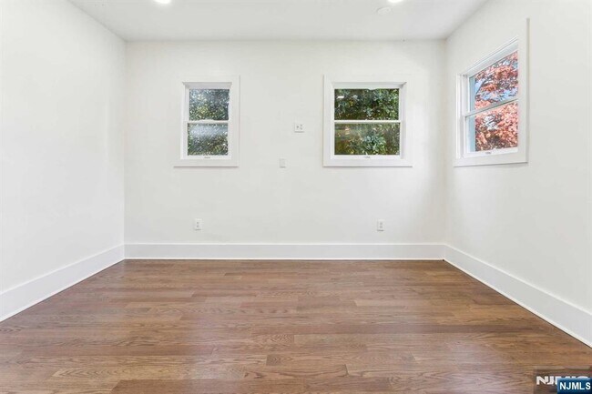 Building Photo - 648 East St