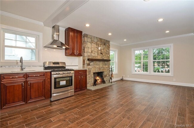 Building Photo - 304 Battle Ave