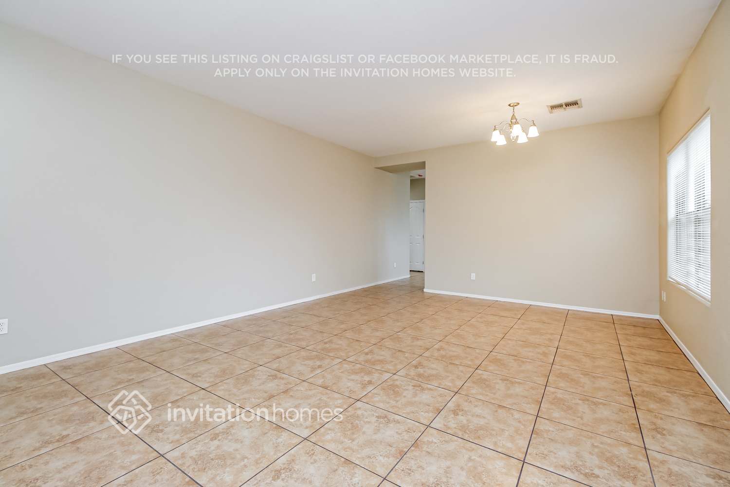 Building Photo - 300 S 9th St