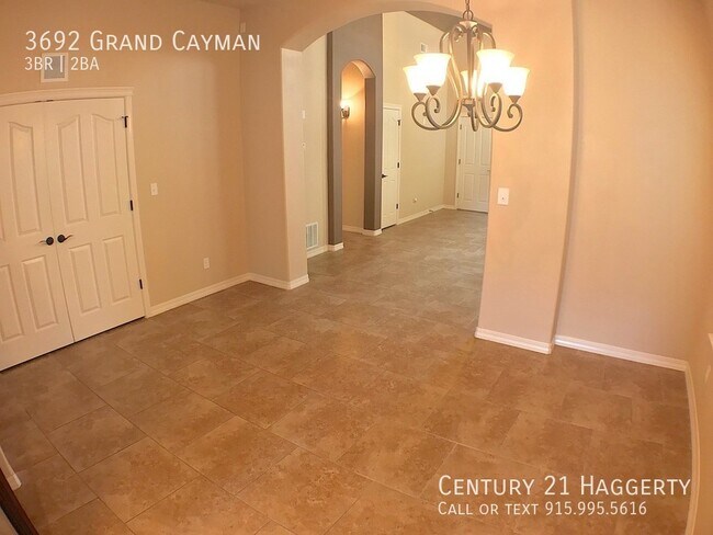 Building Photo - 3692 Grand Cayman Ln