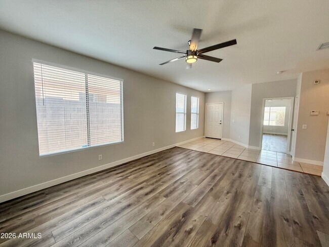 Building Photo - 6558 W Townley Ave