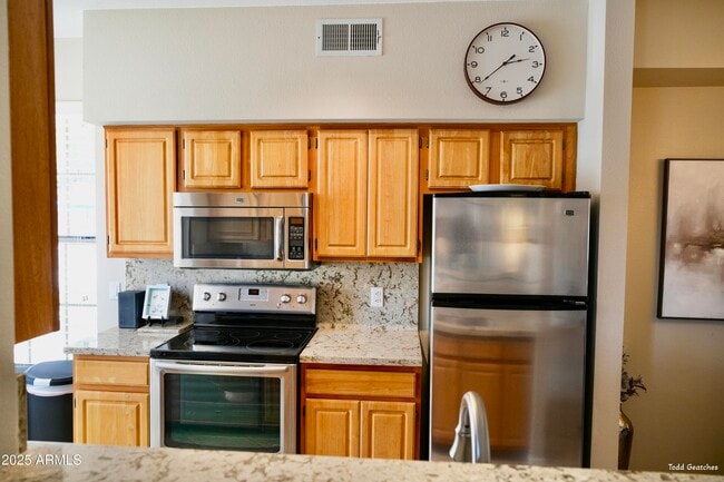 Building Photo - 14950 W Mountain View Blvd