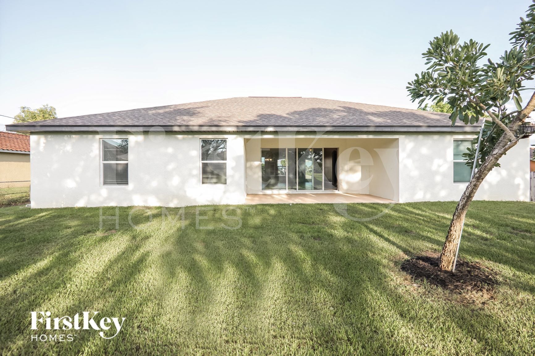 Building Photo - 2616 NW 1st Pl