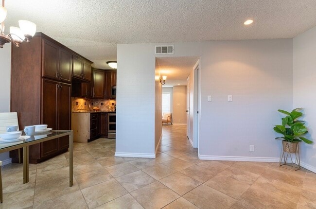 Building Photo - 11002 Hammerly Blvd