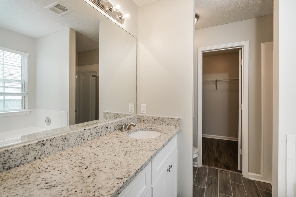 Building Photo - 2843 Warhorse Pl