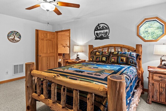 Building Photo - 4050 Henson Rd