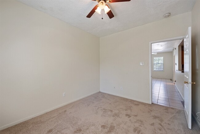 Building Photo - 6827 Dumble St