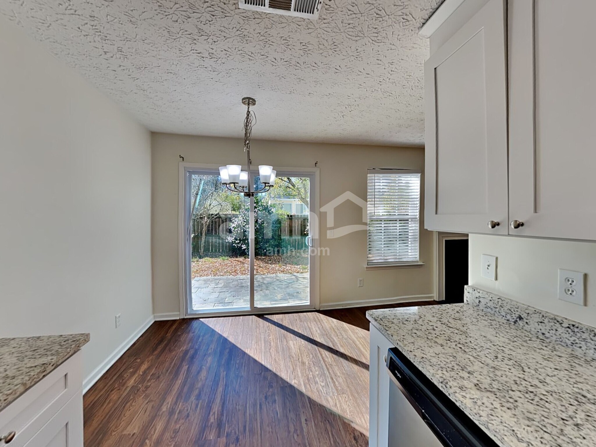 Building Photo - 114 Nacoochee Way