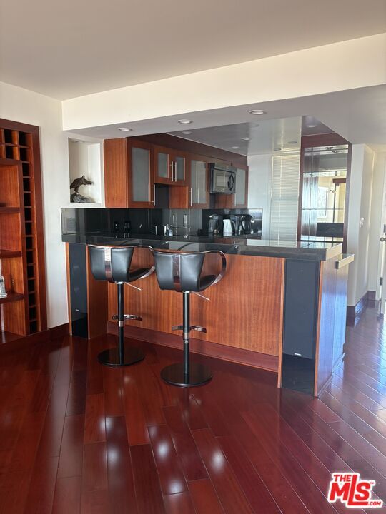 Building Photo - 4335 Marina City Dr