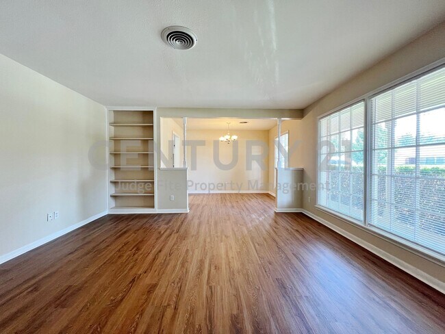 Building Photo - Spacious 2-Story 4/2/2 in Ft. Worth For Rent!