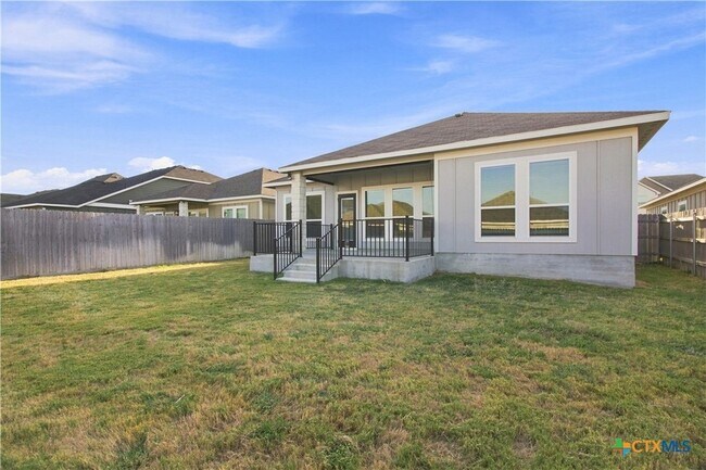 Building Photo - 2827 Fox River Dr
