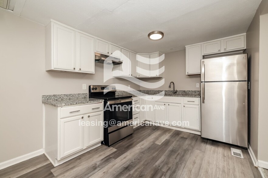 Building Photo - 4509 W Venetian Way