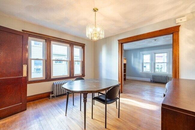 Building Photo - 35 Hosmer St
