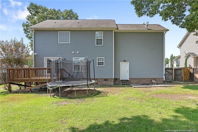 Building Photo - 717 Lenoir Dr